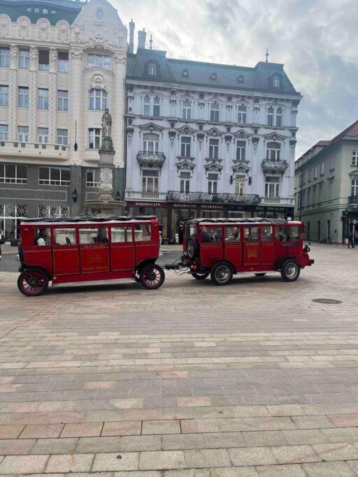 New Studio In Quiet Part Of The City Center Bratislava Luaran gambar