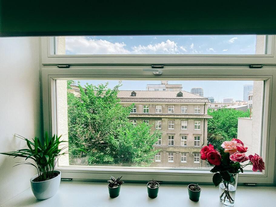New Studio In Quiet Part Of The City Center Bratislava Luaran gambar
